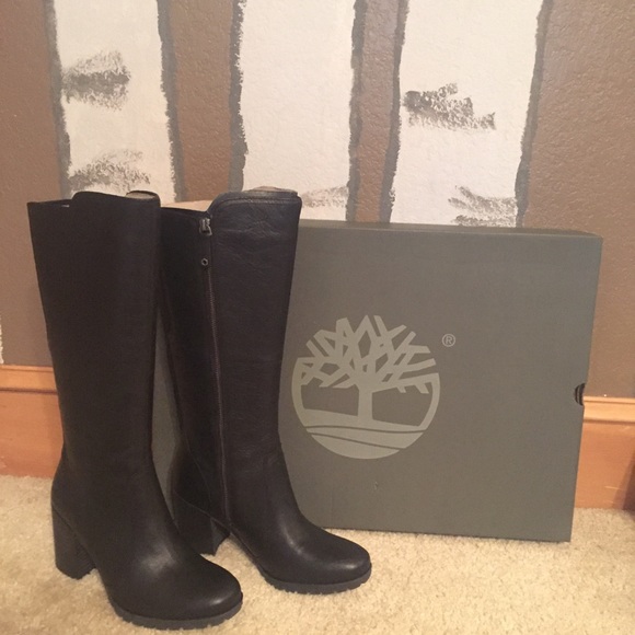 New Timberland black heel boots 8.5 and an 8 - Picture 1 of 3