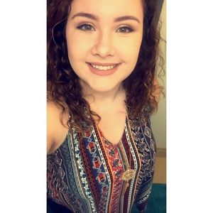 Meet your Posher, Emily