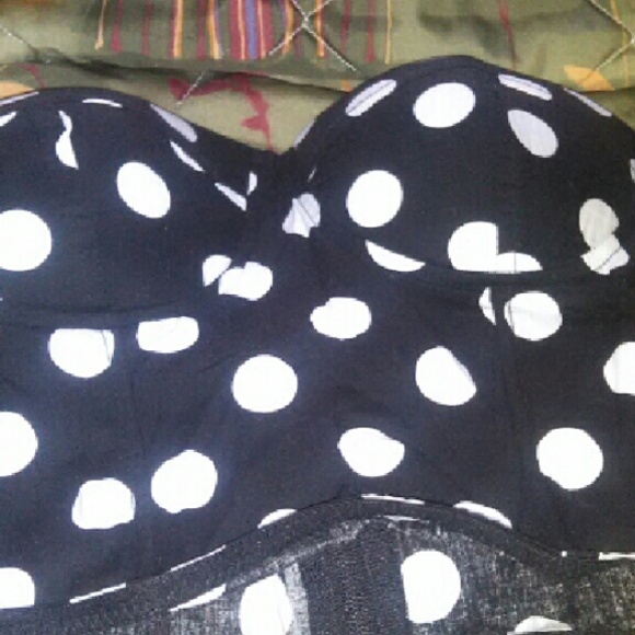 Crop top - Picture 2 of 4