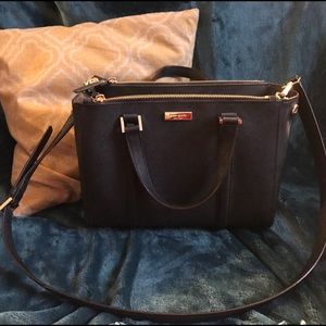 PRICE DROP 🙌 ♠️ KATE SPADE Newbury Lane Crossbody