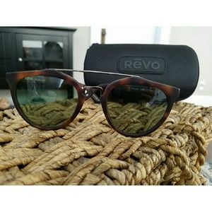 NEW REVO Honey Matte Tortoise Polorized Sunglasses