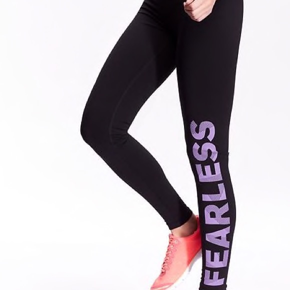Left leg letter print leggings