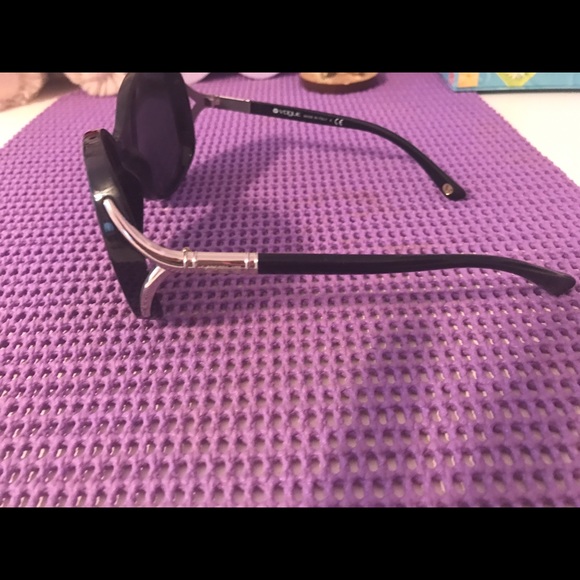 Vogue sunglasses - Picture 2 of 3