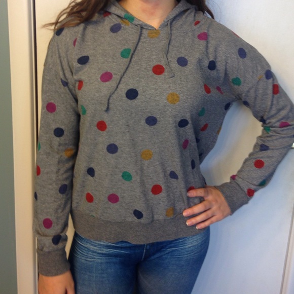 😊Polka a dot hoodie😊