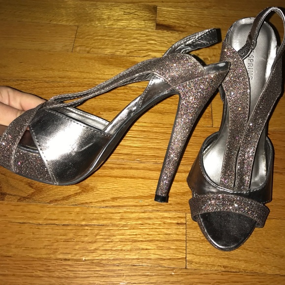 Call it Spring heels - Picture 3 of 4