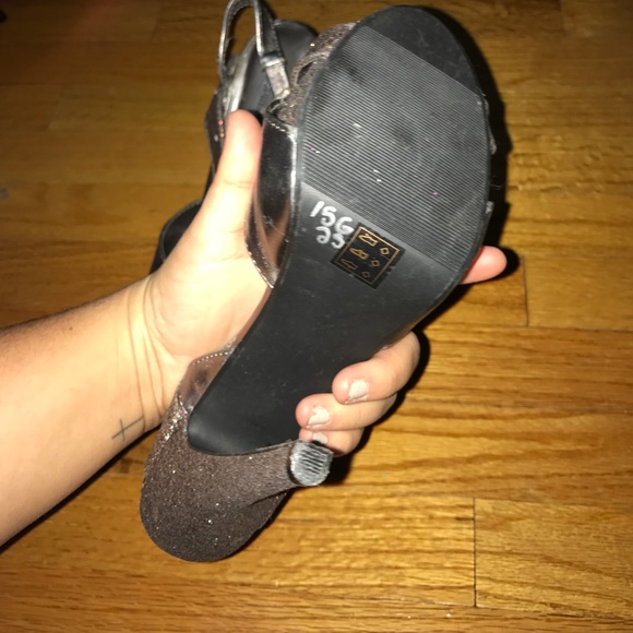 Call it Spring heels - Picture 4 of 4
