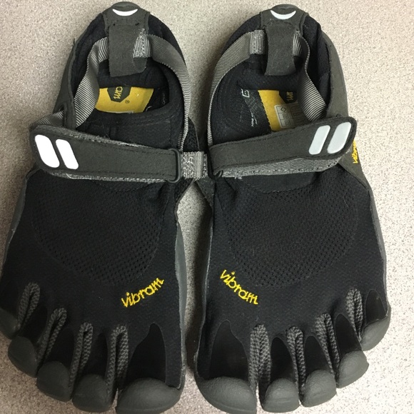 Vibram 5 finger TrekSport shoes