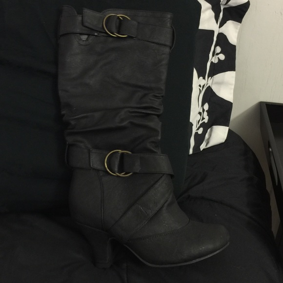 New black boots