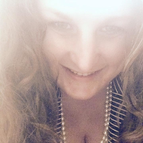 Meet your Posher, Kimberly - Picture 1 of 1