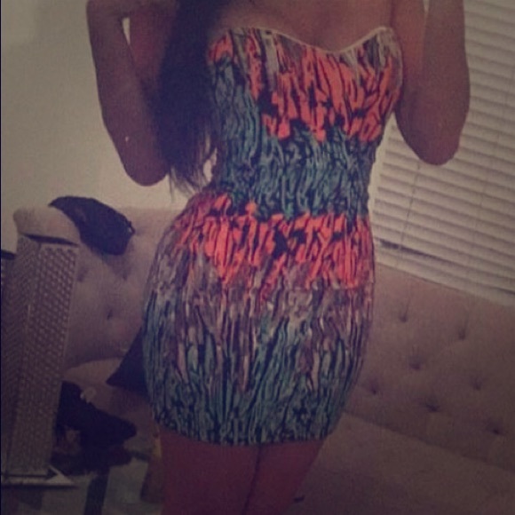 Dress - Picture 1 of 1