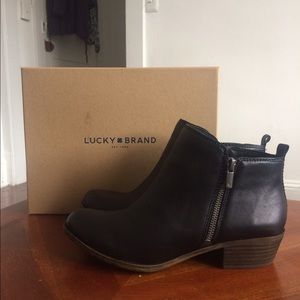 Women's Lucky Brand Basel Booties in Black Size 9