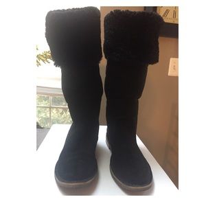 Black suede Ugg boots