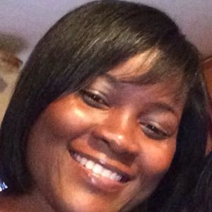 Meet your Posher, Estella