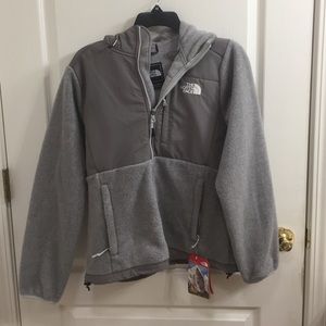 NWT North Face Grey Denali Hoodie *NEVER WORN*