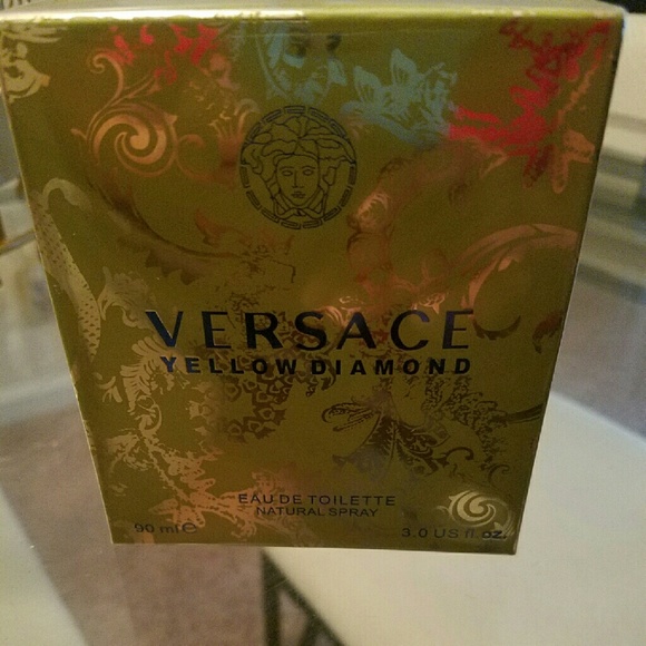 Versace Yellow Diamond
