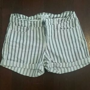 H&M striped shorts size 6