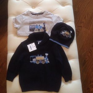 Train sweater-shirt-beanie🎉🎉Host Pick