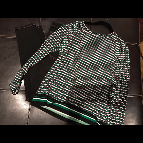Like new Michael Kors top size Large❤