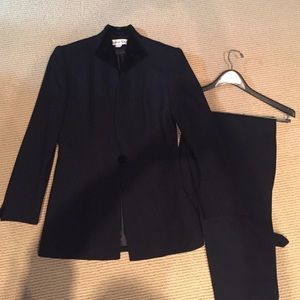 Christian Dior Vintage Suit. Perfect Condition