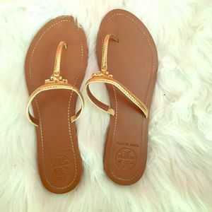 Gold Tory Burch t logo sandals