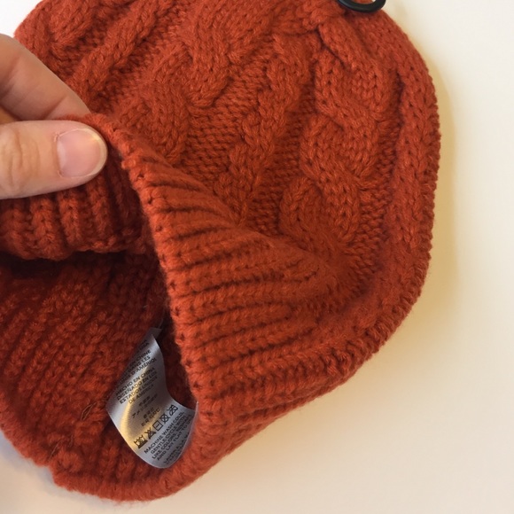 NWT Cable Knit Beanie Had OSFM - Picture 3 of 3
