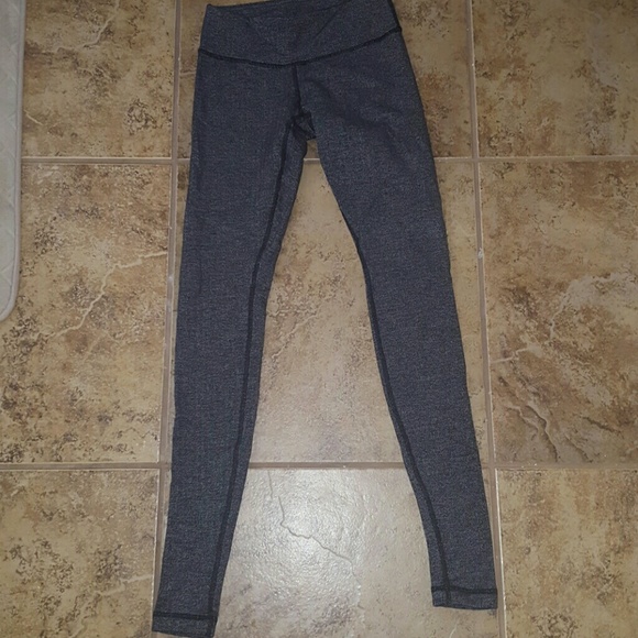 Lululemon herringbone like new size 4