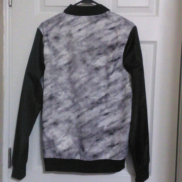 Jacket - Picture 3 of 3