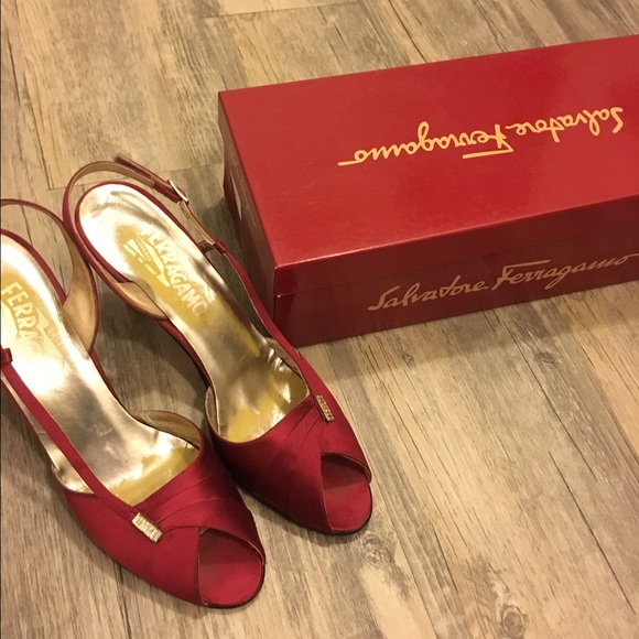 Vintage Ferragamo satin pumps