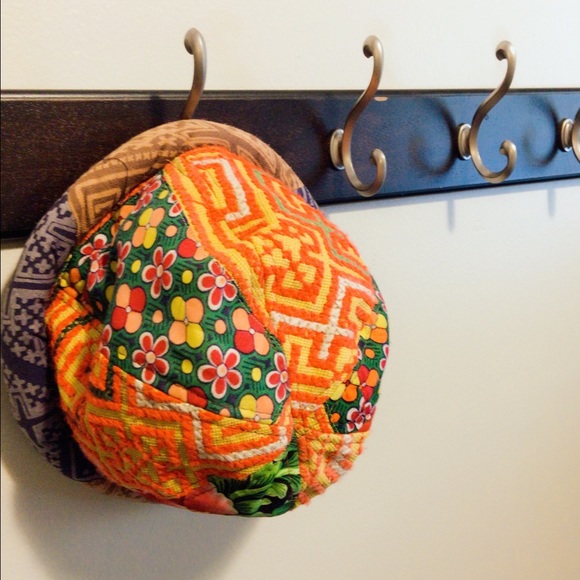 Kids rolled brim hat sz 4-6
