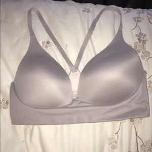 VS LIGHTLY LINED PLUNGE BRA