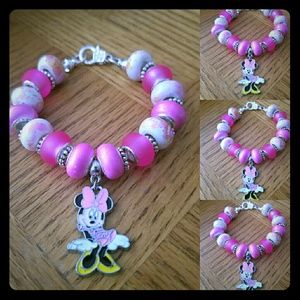 Minnie Mouse bracelet