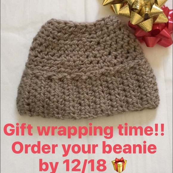 Ponytail Beanie!! - Picture 4 of 4