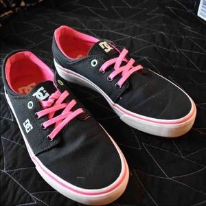 DC shoes