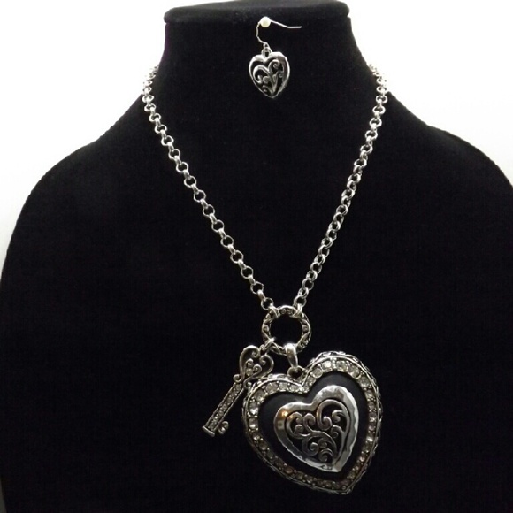 Key To My Heart Necklace! - Picture 3 of 4