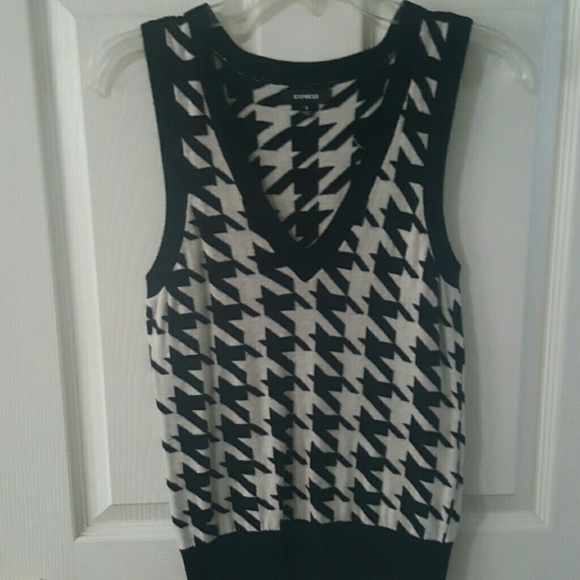 Houndstooth design sweater vest