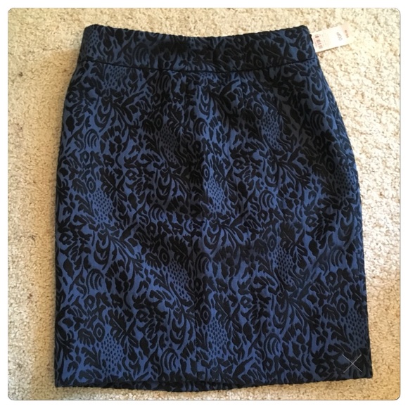 NWT, Ann Taylor, Stunning Blue & Black Print Skirt