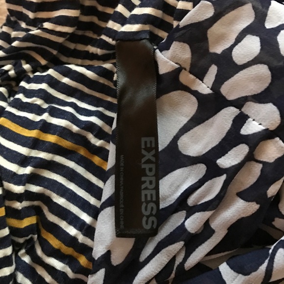 Express Reversible Infinity Scarf - Picture 3 of 3