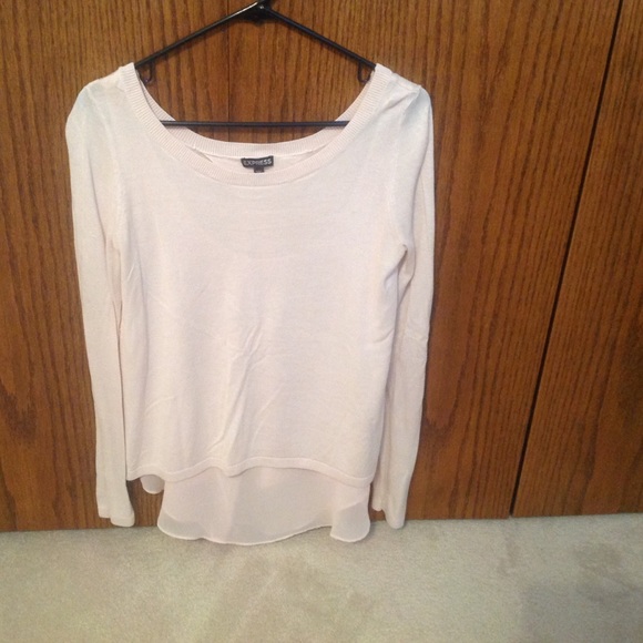 Light weight pink sweater