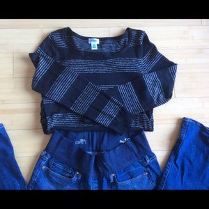 Black & White Motherhood Maternity Sweater