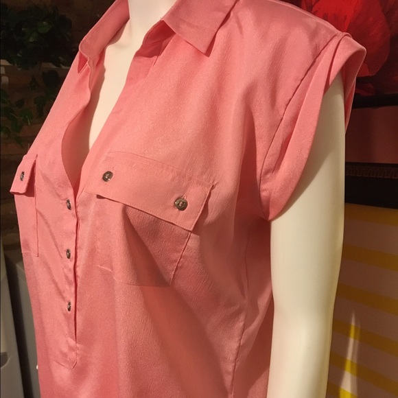 Top - Picture 2 of 3