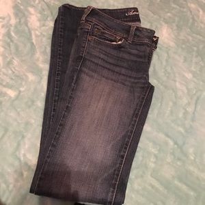 American Eagle size 2 slim boot jeans