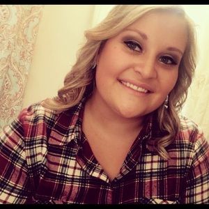 Meet your Posher, Macy