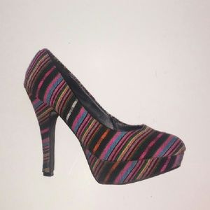 Woven multicolored Heel
