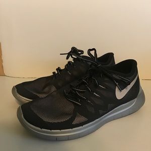 NWOT Nike free run shoes