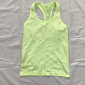 Lululemon tank
