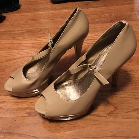 Nude BCBG Patent Buckle Heels!