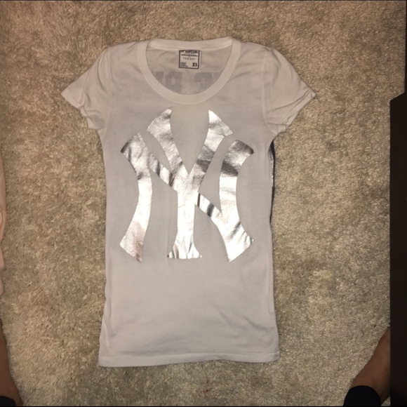 BASEBALL SEASON IS HERE! PINK by VS NY Yankees Tee