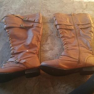Lace up rue21 boots