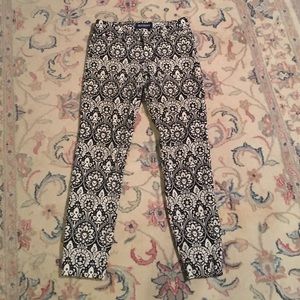 Printed crop pants