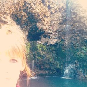 Meet your Posher, Angie